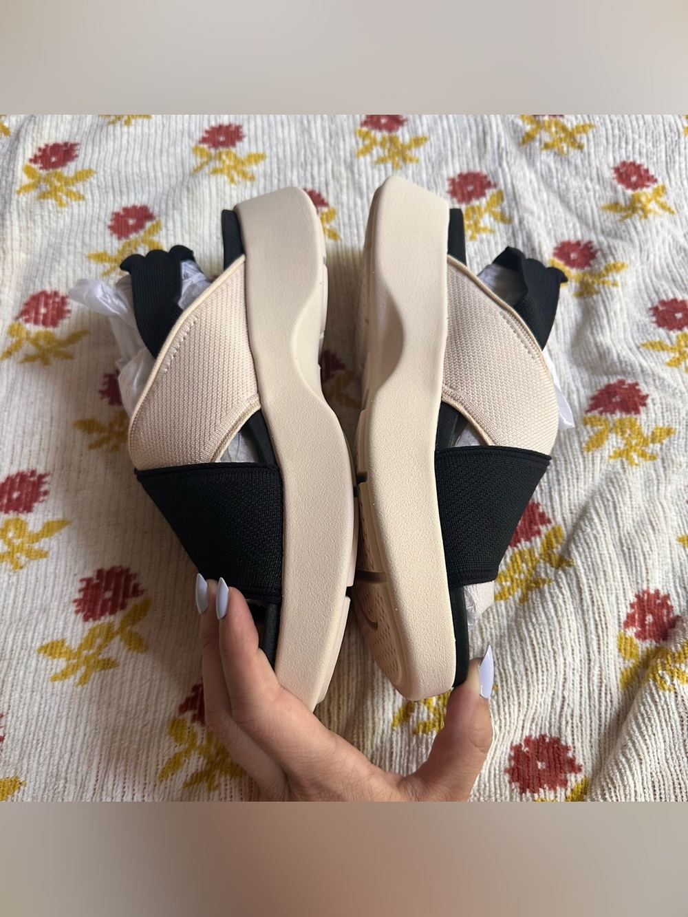 New NIB Vivaia AdaptAll Walker Sandals Kara 2.0 black ivory sling back 7.5 - Picture 13 of 13